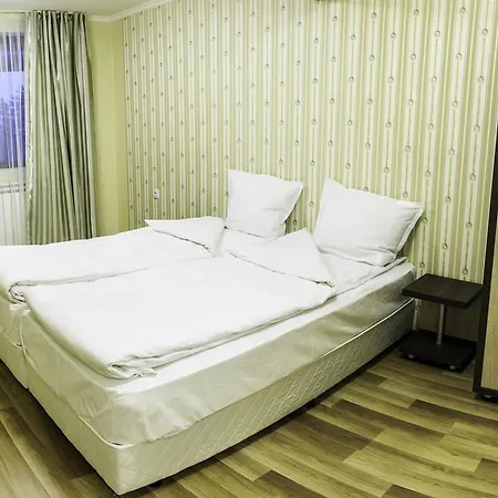 Hotel Nikol 2*
