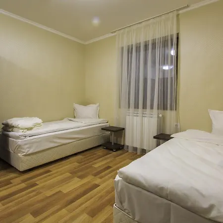 Nikol Hotel 2*